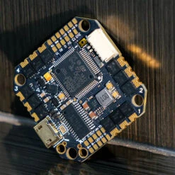 Contrôleur De Vol BetaFPV AIO V2 F722 2-6S 35A BL32 ICM42688 -Dashcam Magasin controleur de vol betafpv aio v2 f722 2 6s 35a bl32 icm42688 3