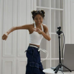 Insta360 Link Webcam Intelligente 4K 17 Insta360 Link Webcam Intelligente 4K -Dashcam Magasin insta360 link webcam intelligente 4k 7