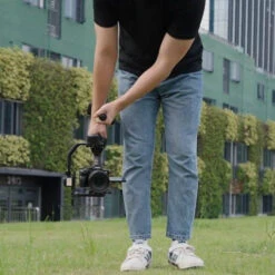 Stabilisateur Zhiyun Crane 4 Combo -Dashcam Magasin stabilisateur zhiyun crane 4 combo 7