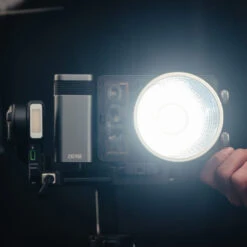 Torche Zhiyun Molus X100 Pro -Dashcam Magasin torche zhiyun molus x100 pro 6